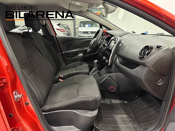 Renault Clio 13 of 21