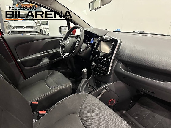 Renault Clio 12 of 21
