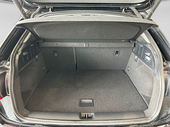 Audi Q2 4 of 5