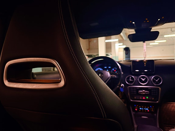 Mercedes-Benz A180 5 of 5