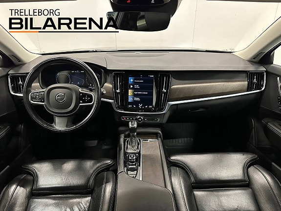 Volvo V90 Cross Country 15 of 27