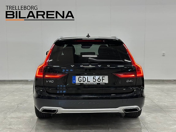 Volvo V90 Cross Country 7 of 27