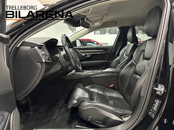 Volvo V90 Cross Country 11 of 27