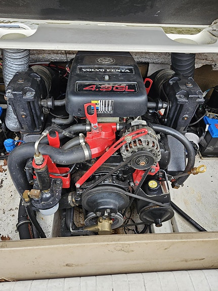 Glastron SX 195 – Perfekt bowrider för sol & vattensport (Ny motor 2012) 2 of 3