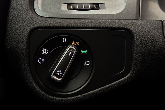 Volkswagen Golf Alltrack 29 of 30