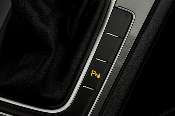 Volkswagen Golf Alltrack 27 of 30
