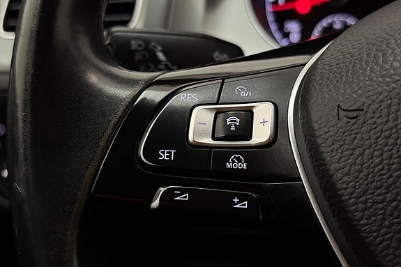 Volkswagen Golf Alltrack 19 of 30