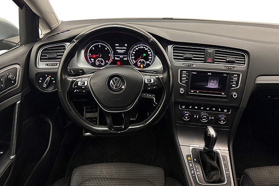 Volkswagen Golf Alltrack 18 of 30
