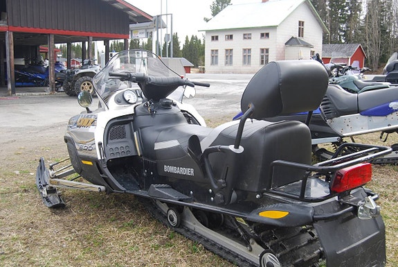 Lynx super touring  600-498 mil-898:-/mån 3 of 5