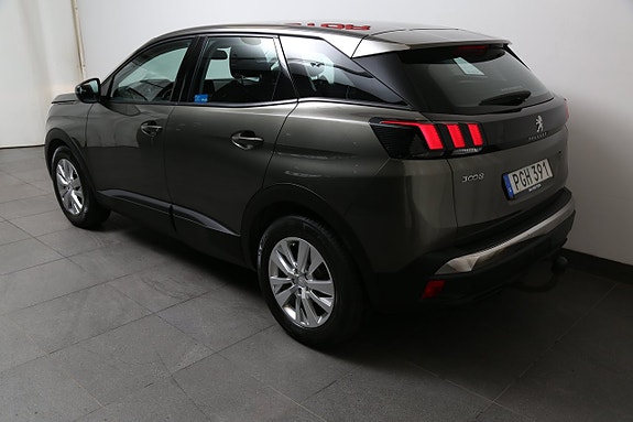 Peugeot 3008 4 of 5