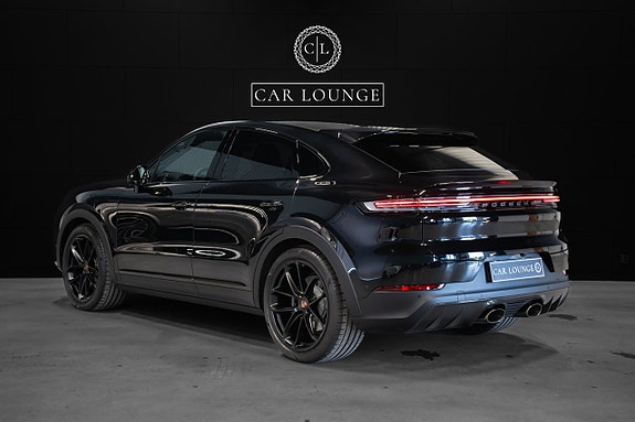 Porsche Cayenne 6 of 21