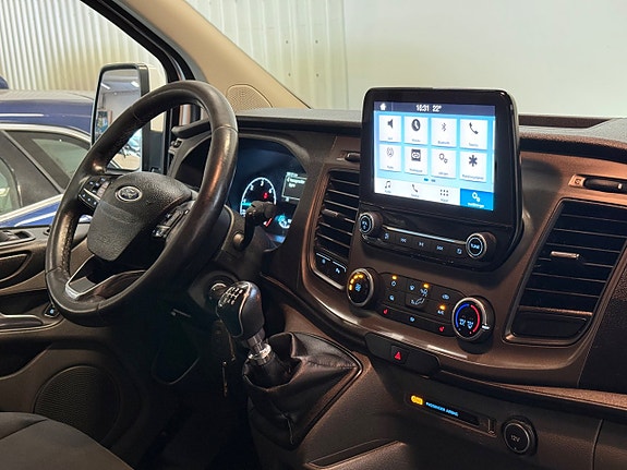 Ford Transit Custom 20 of 25