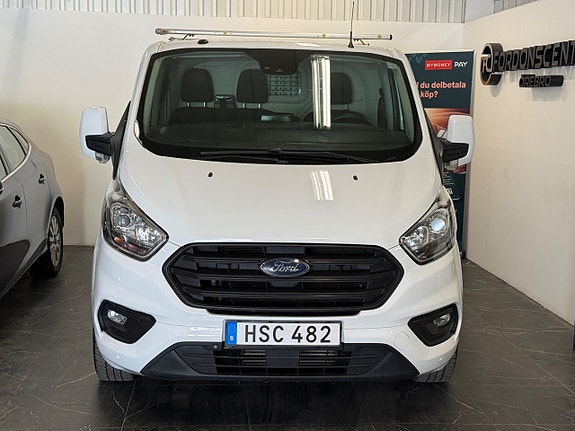 Ford Transit Custom 2 of 25