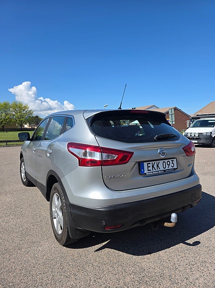 Nissan Qashqai 4 of 5