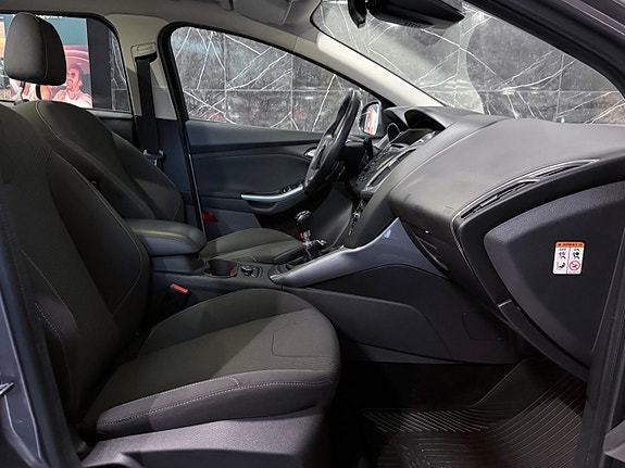 Ford Focus 15 of 21
