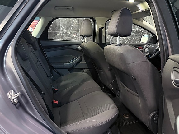 Ford Focus 16 of 21