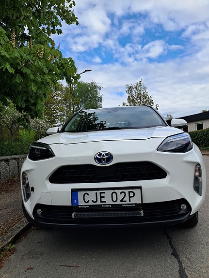 Toyota Yaris Cross 2 of 15