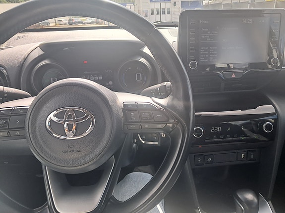 Toyota Yaris Cross 12 of 15