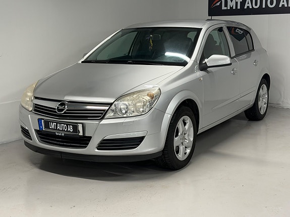 Opel Astra 4 of 5
