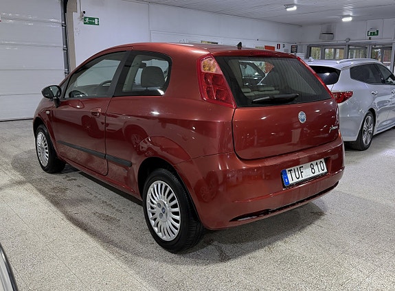 Fiat Grande Punto 3 of 5