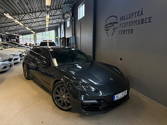 Porsche Panamera GTS 6 of 18
