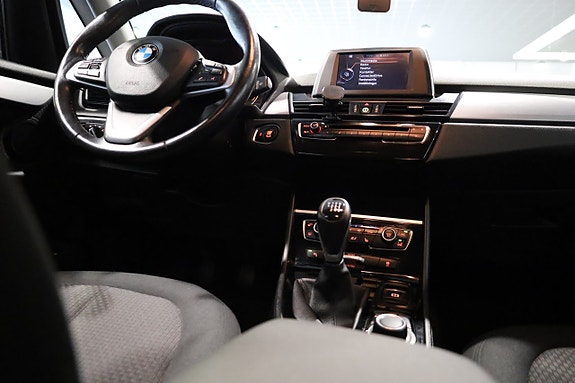 BMW 218 18 of 29