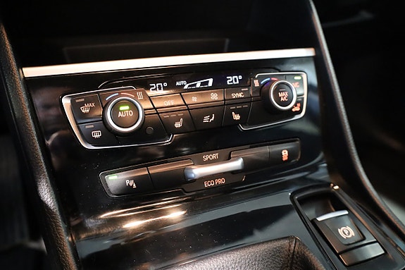 BMW 218 21 of 29