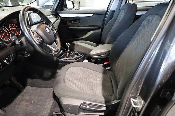 BMW 218 13 of 29