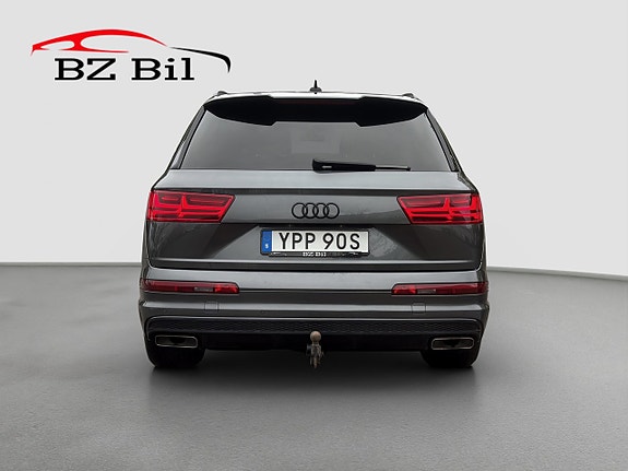 Audi Q7 5 of 5