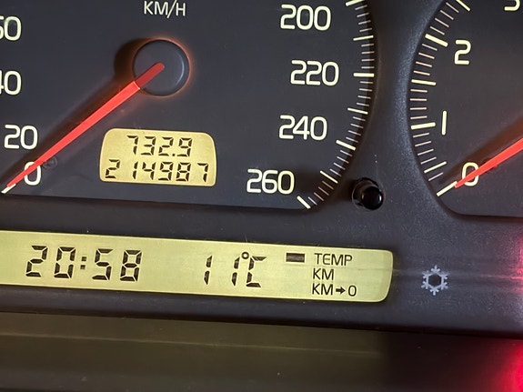 Volvo XC70 7 of 12