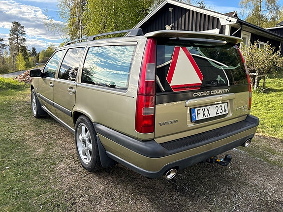 Volvo XC70 5 of 12