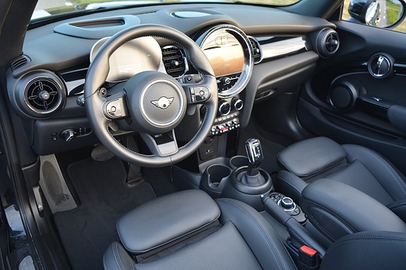 MINI Cooper S 24 of 30