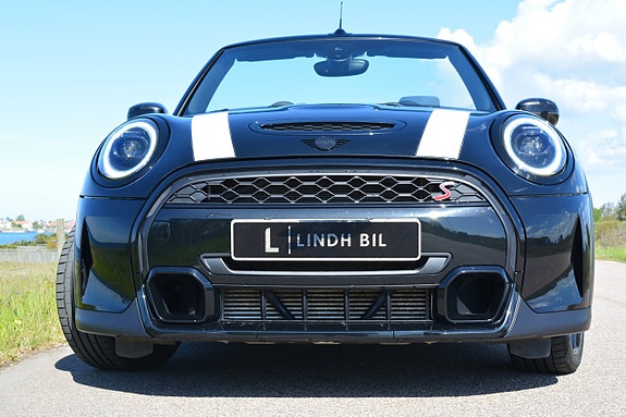 MINI Cooper S 5 of 5