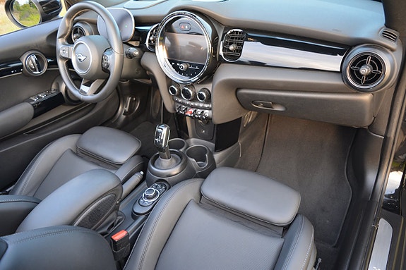 MINI Cooper S 28 of 30