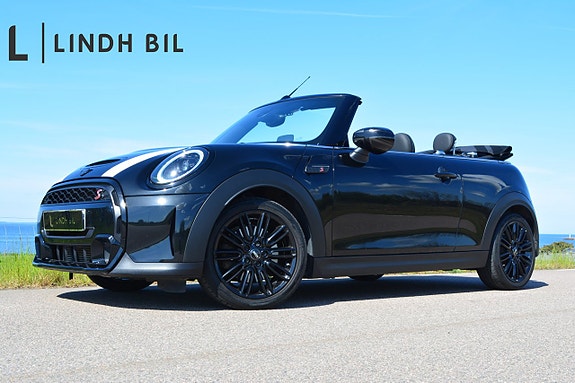 MINI Cooper S 4 of 5