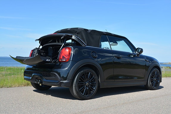 MINI Cooper S 13 of 30