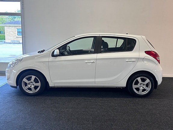 Hyundai i20 9 of 17