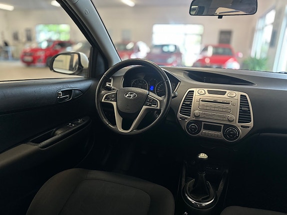 Hyundai i20 11 of 17