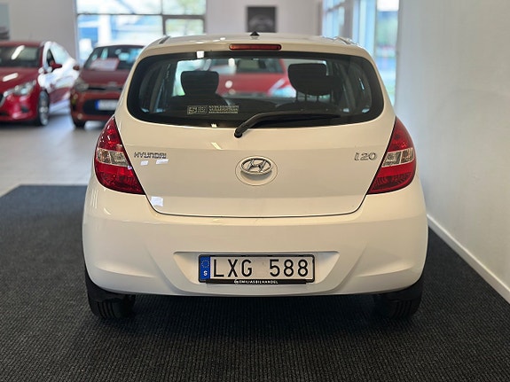 Hyundai i20 3 of 5