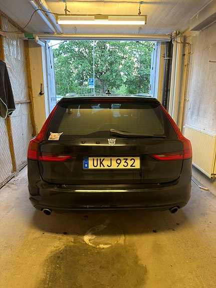 Volvo V90 2 of 22