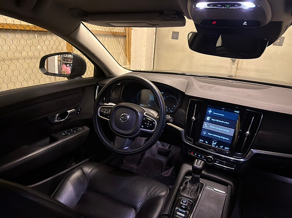 Volvo V90 11 of 22