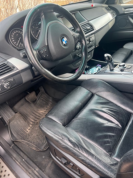 BMW X5 12 of 12