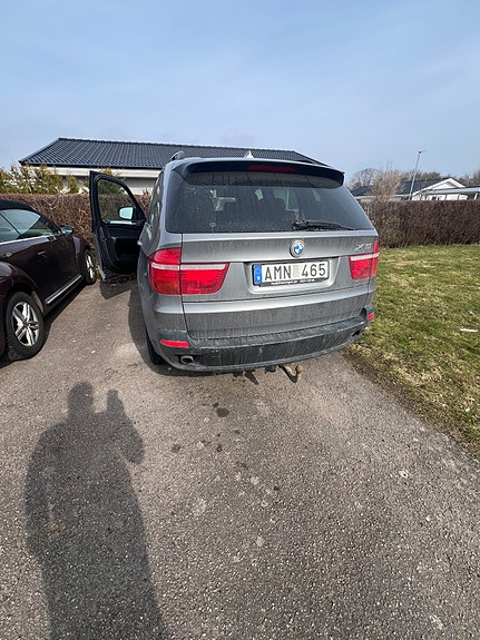 BMW X5 8 of 12