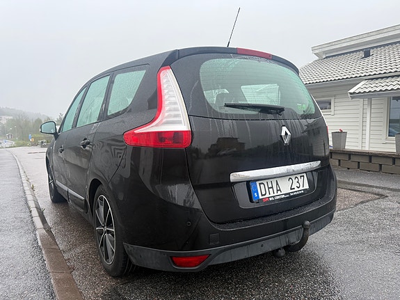 Renault Grand Scenic III 3 of 5