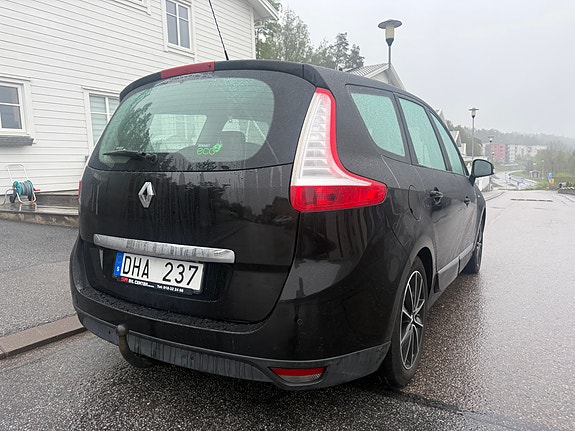Renault Grand Scenic III 5 of 5