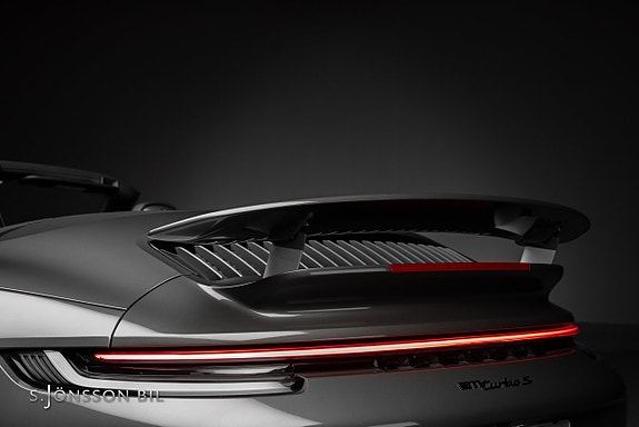 Porsche 911 8 of 23