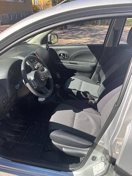 Nissan Micra 2 of 5