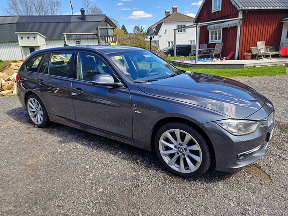 BMW 335d 4 of 5