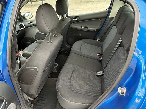Peugeot 206+ 7 of 7