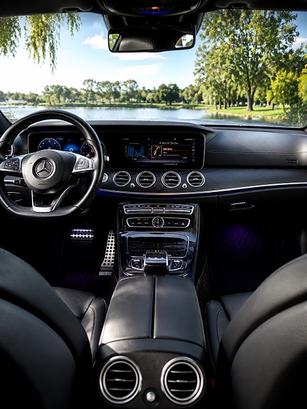 Mercedes-Benz E220 d 5 of 5